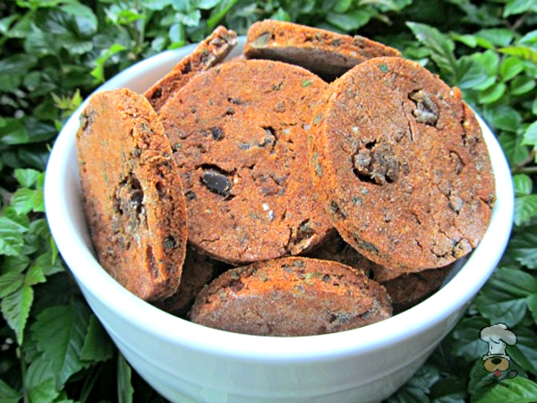 Хозяйкам на заметку: томатно-печеночное печенье для собак с травами